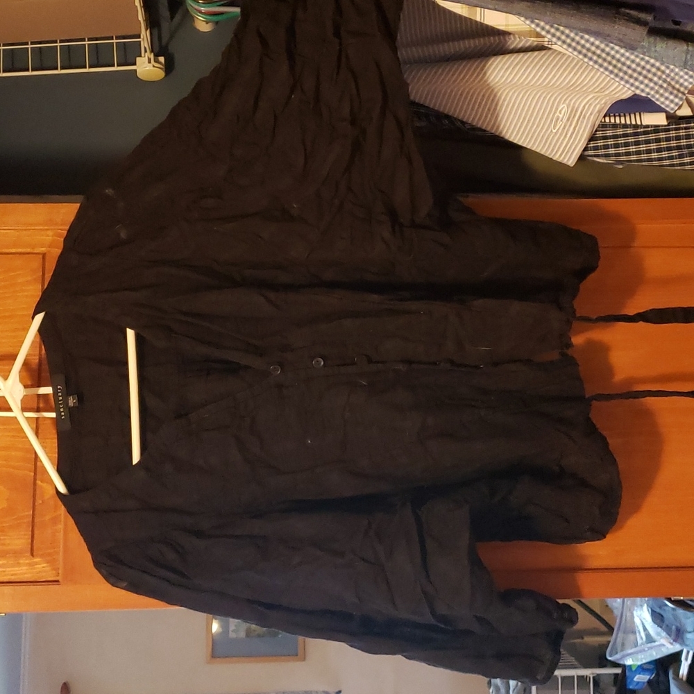 Black, lightweight cotton cropped top. Size Large